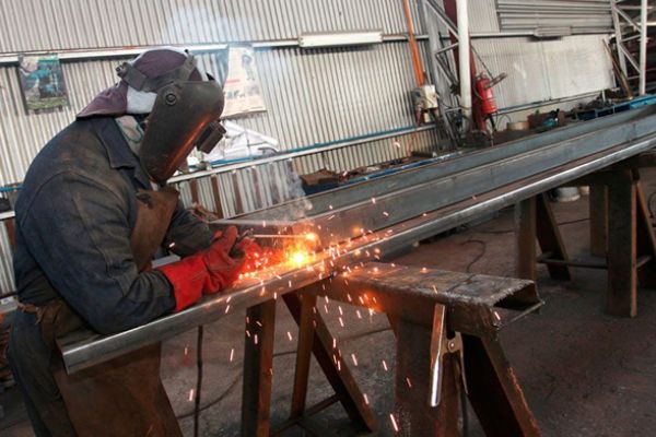 Soldadura Pamplona - Trabajos de soldadura y estructuras metálicas en Pamplona y Navarra