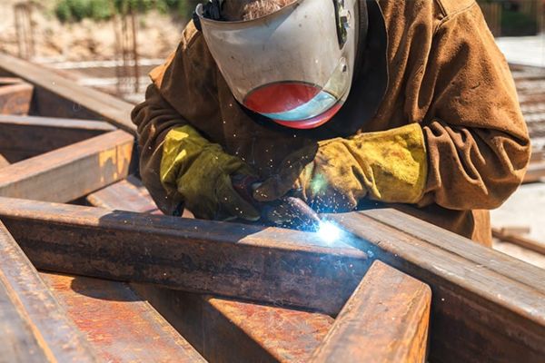 Soldadura Pamplona · Trabajos de soldadura y refuerzo de estructuras metálicas